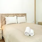 Apartament Cozy Sea View With Pool Warna