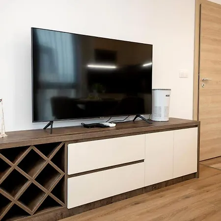 Cozy Sea View Apartment With Parking *