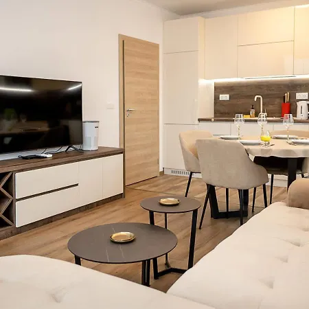 Cozy Sea View Apartment With Parking Lejlighed *