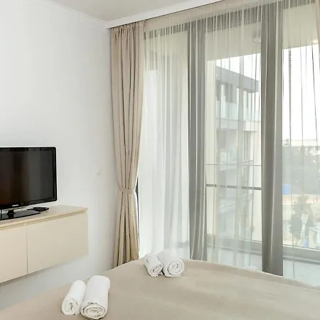 Lejlighed Cozy Sea View Apartment With Parking