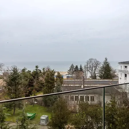 Cozy Sea View Apartment With Parking ヴァルナ