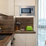 Apartmán Cozy Sea View With Pool